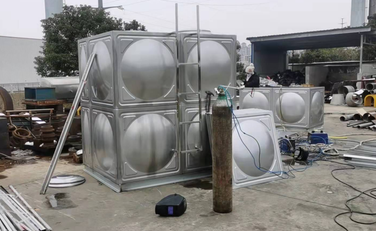 郑州组合式不锈钢水箱在日常生活使用中有哪些特点
